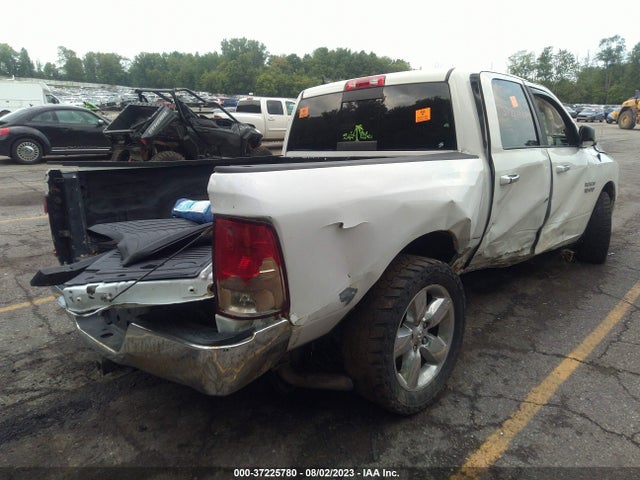 2015 RAM 1500 BIG HORN VIN: 1C6RR7LG5FS671652