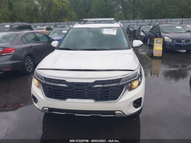 KNDERCAA8R7503025 KIA SELTOS EX