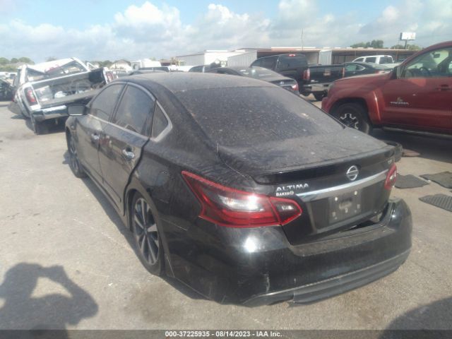 1N4AL3AP2HN318067 Nissan Altima 2.5 Sr