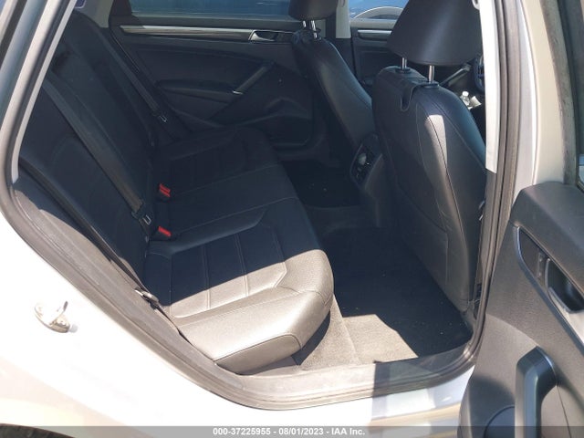 1VWBT7A34GC027368 Volkswagen Passat 1.8t Se