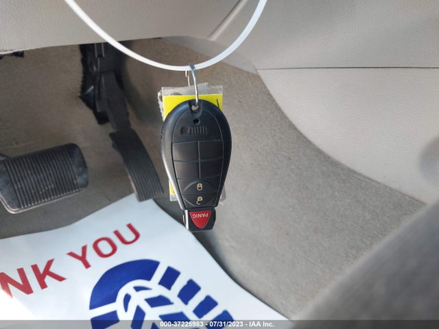 2012 JEEP GRAND CHEROKEE LAREDO VIN: 1C4RJEAG0CC305370
