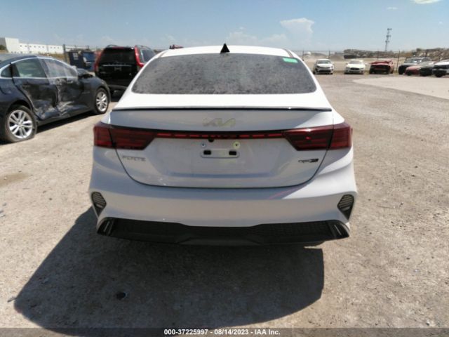 3KPF54AD8PE652273 KIA Forte Gt-line