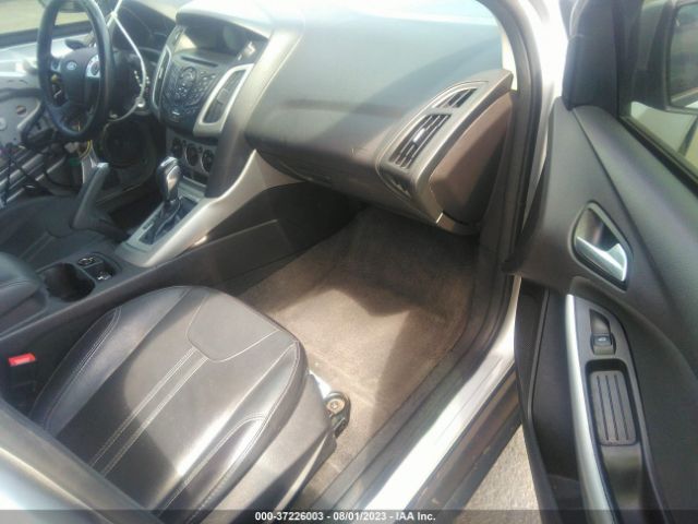 1FADP3F2XEL259713 Ford FOCUS SE