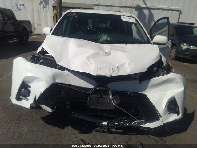Toyota Sienna Se 8 Passenger 2018 5TDXZ3DC2JS942303 Image 6