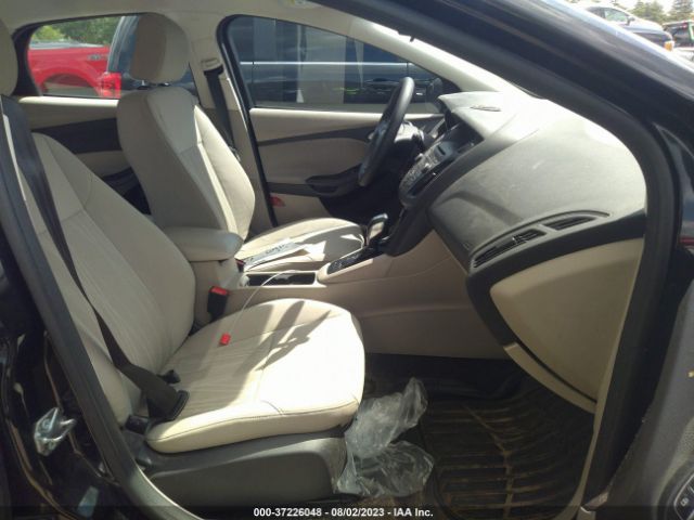 1FADP3K20FL226419 Ford FOCUS SE