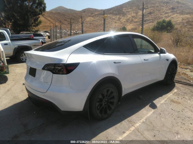 7SAYGDEE6PA033915 Tesla Model Y Long Range