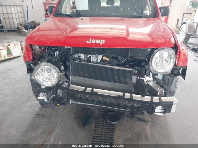 ZACNJDB17NPN83505 Jeep Renegade Latitude