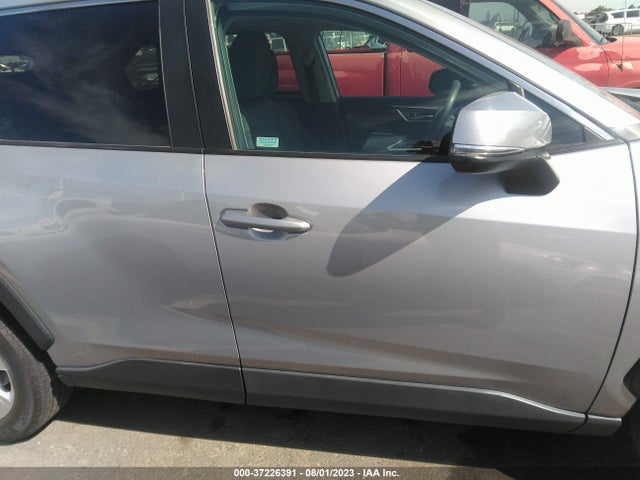 2020 TOYOTA RAV4 XLE VIN: 2T3W1RFV3LW066217