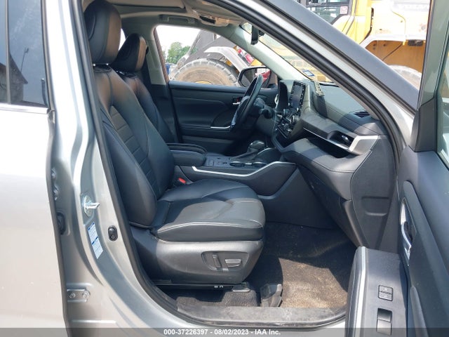 Toyota Highlander Xle 2021 5TDGZRBH2MS136550 Image 11