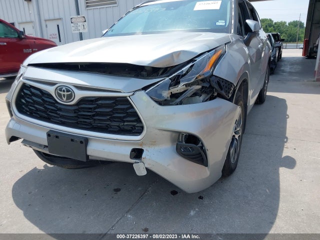 Toyota Highlander Xle 2021 5TDGZRBH2MS136550 Image 12