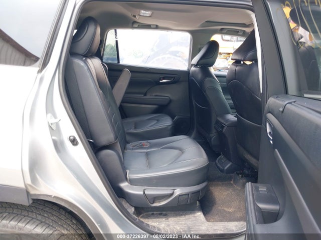 Toyota Highlander Xle 2021 5TDGZRBH2MS136550 Image 14