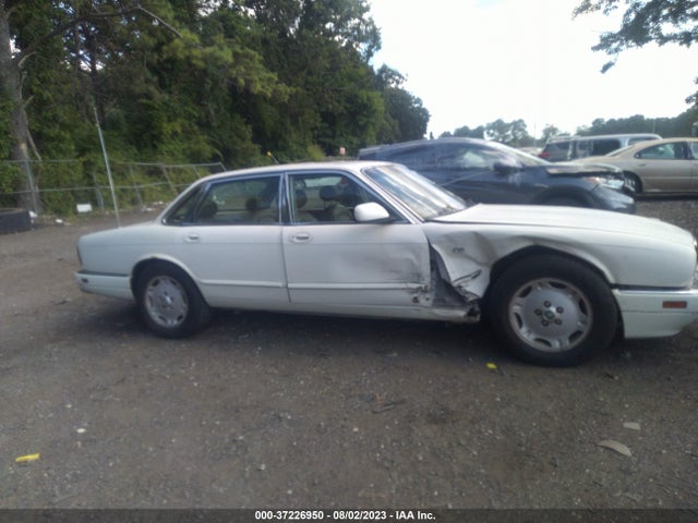 1995 JAGUAR XJ6 VIN: SAJHX1746SC742340