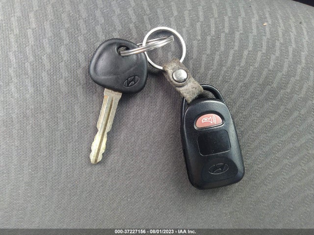 2015 HYUNDAI ELANTRA SE VIN: 5NPDH4AE2FH650794