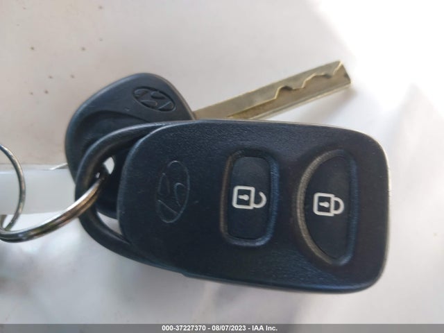 Hyundai ACCENT SE 2017 KMHCT4AE2HU363809 Image 3