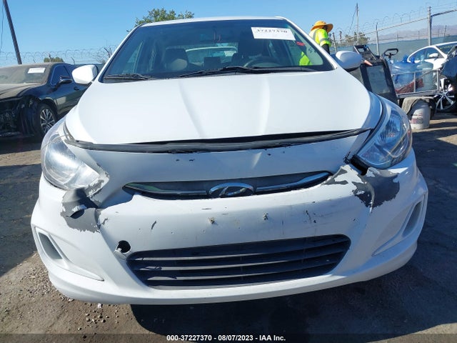 Hyundai ACCENT SE 2017 KMHCT4AE2HU363809 Image 4