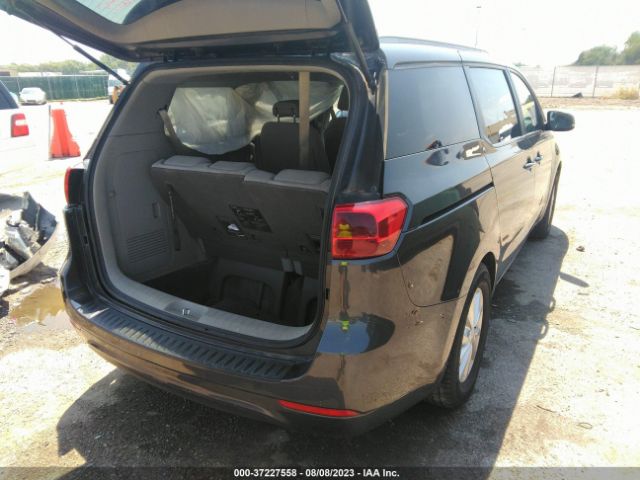 KNDMB5C10F6069306 KIA SEDONA LX