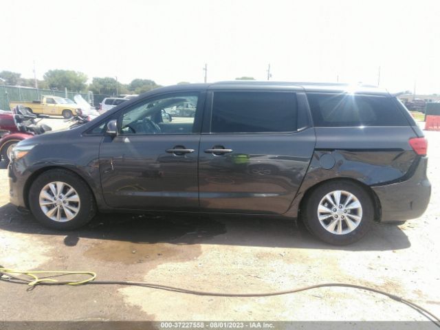 KNDMB5C10F6069306 KIA SEDONA LX