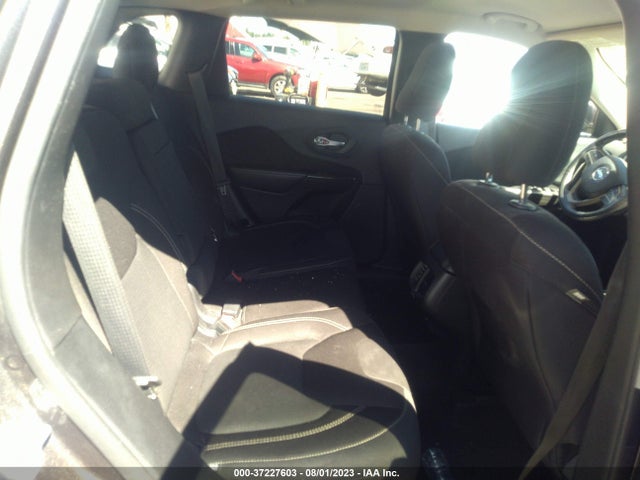 1C4PJMCS9FW662486 Jeep Cherokee Latitude