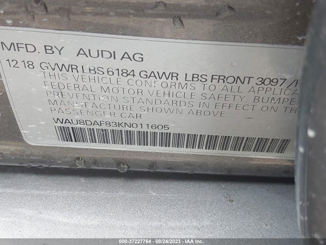 WAU8DAF83KN011605 Audi A8