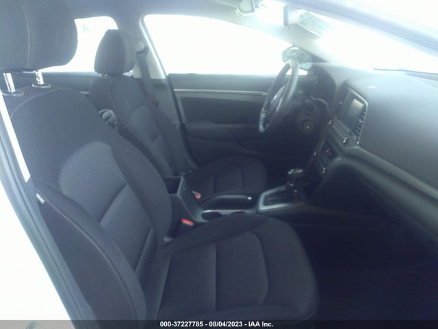 Hyundai ELANTRA SEL 2018 5NPD84LF1JH226974 Image 12
