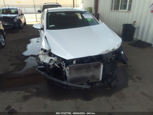 Hyundai ELANTRA SEL 2018 5NPD84LF1JH226974 Image 13