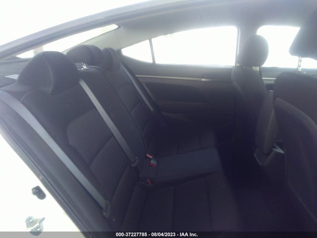 Hyundai ELANTRA SEL 2018 5NPD84LF1JH226974 Image 15