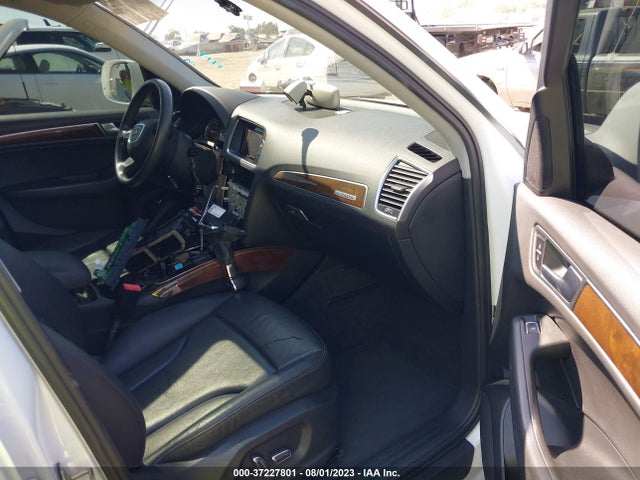 WA1CFAFP9FA015759 Audi Q5 PREMIUM