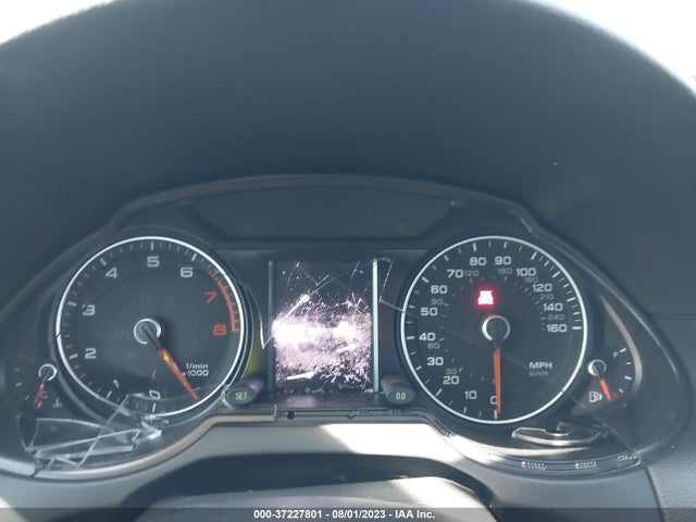 WA1CFAFP9FA015759 Audi Q5 PREMIUM
