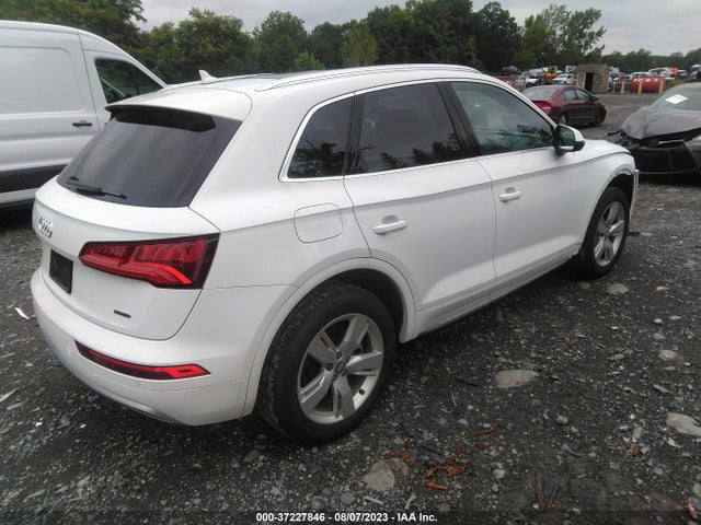 WA1BNAFY1K2103300 Audi Q5 Premium Plus