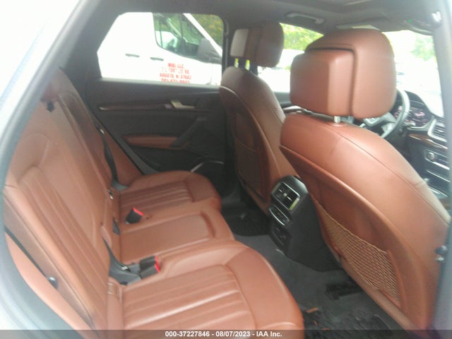 WA1BNAFY1K2103300 Audi Q5 Premium Plus