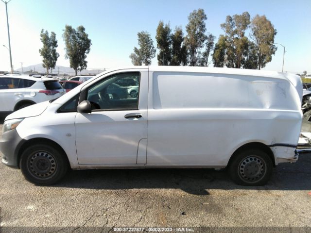 WD3PG2EAXH3204610 Mercedes-Benz METRIS CARGO VAN