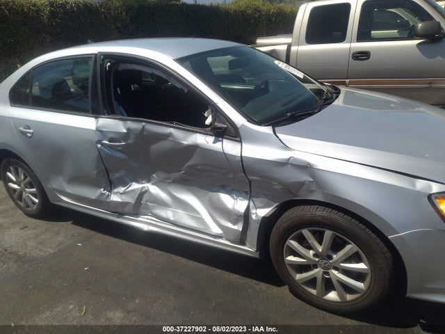 3VWD17AJXFM315079 Volkswagen Jetta Sedan 1.8t Se
