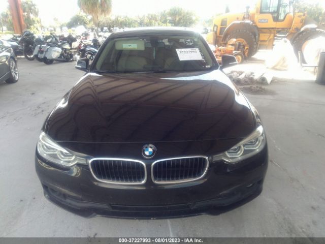 WBA8A9C53JAH13711 BMW 3 Series 320i