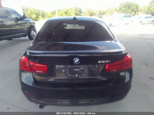 WBA8A9C53JAH13711 BMW 3 Series 320i