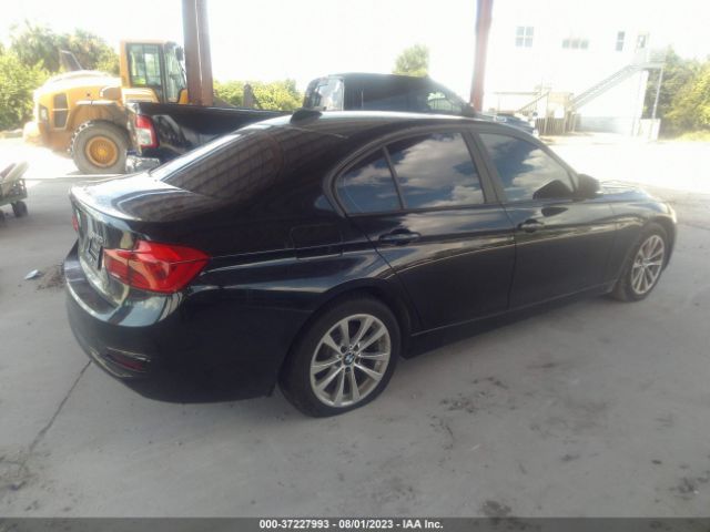 WBA8A9C53JAH13711 BMW 3 Series 320i