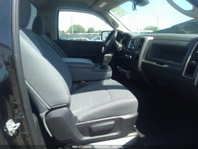 3C6JR6AT2FG604215 RAM 1500 St