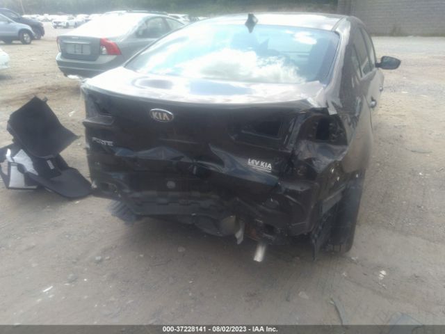 3KPFK4A78JE280590 KIA FORTE LX