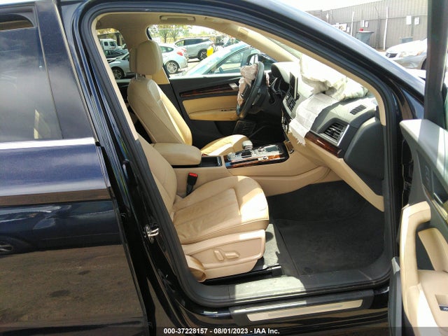 WA1BNAFY5J2022492 Audi Q5 Premium Plus