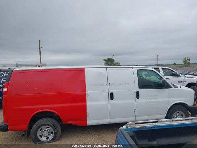 Chevrolet EXPRESS CARGO VAN 2018 1GCZGHHG8J1244431 Image 13