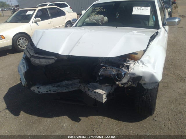 2C3CCAEG6HH564229 Chrysler 300 300c