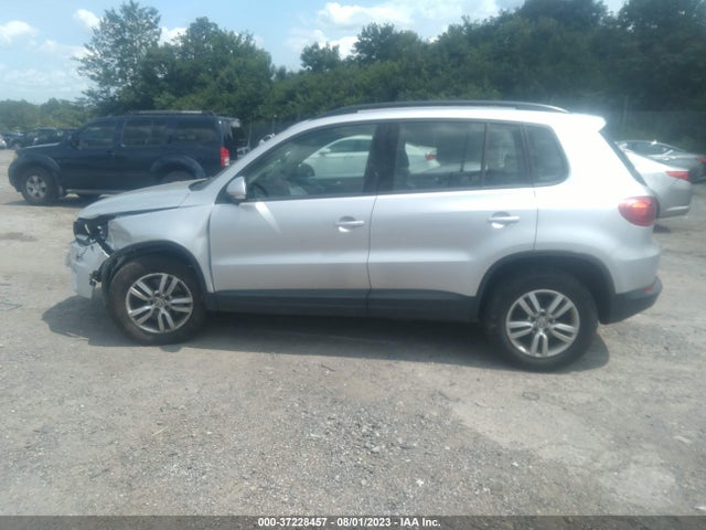 WVGBV7AX3FW578657 Volkswagen TIGUAN S