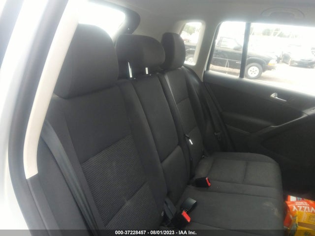 WVGBV7AX3FW578657 Volkswagen TIGUAN S