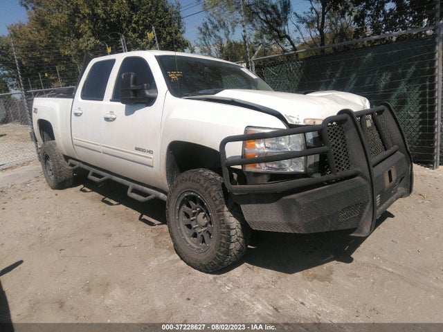 2013 CHEVROLET SILVERADO 2500HD LTZ VIN: 1GC1KYE82DF168995