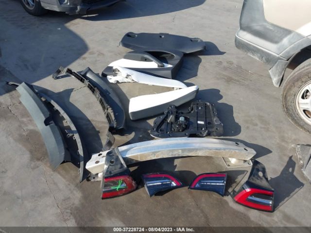 5YJ3E1EA9LF591098 Tesla Model 3 Standard Range