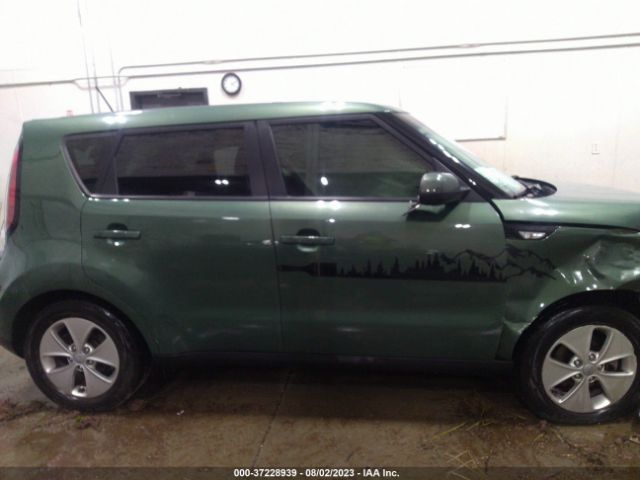 KNDJN2A2XE7027061 KIA Soul Base