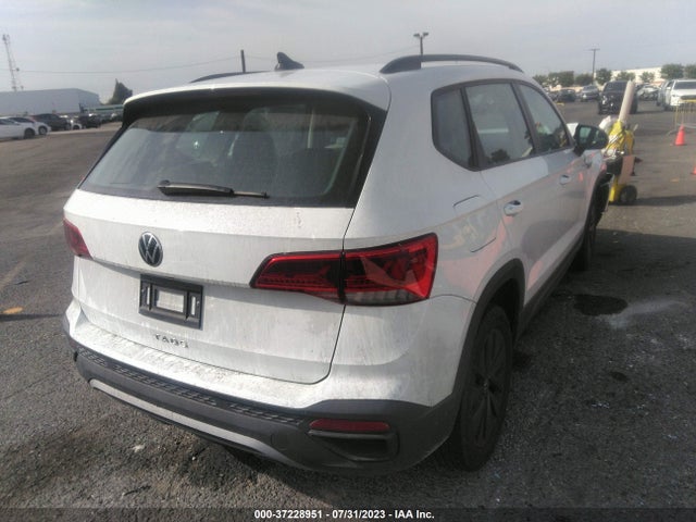 3VVCX7B28NM000673 Volkswagen TAOS S