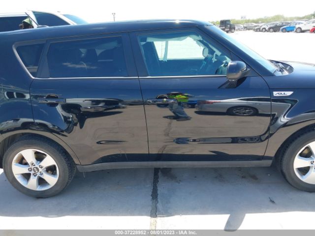 KNDJN2A27H7471311 KIA Soul Base