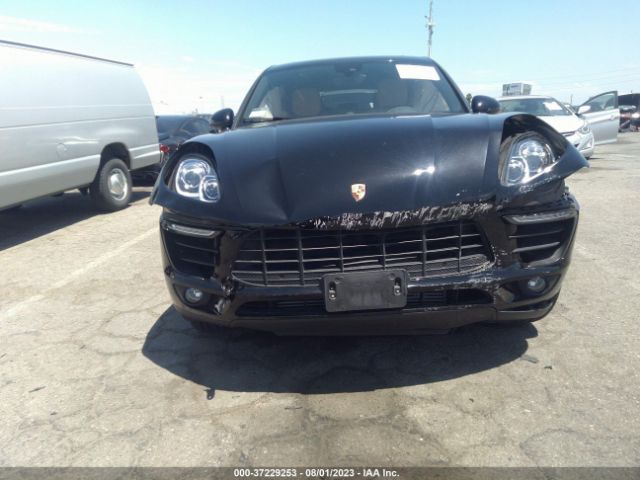 2018 PORSCHE MACAN WP1AA2A54JLB21510 Photo 9