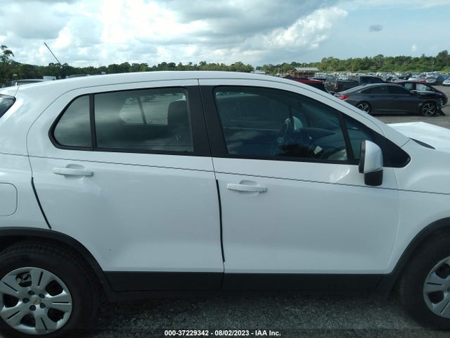 Chevrolet TRAX LS 2019 3GNCJKSB4KL118828 Image 13
