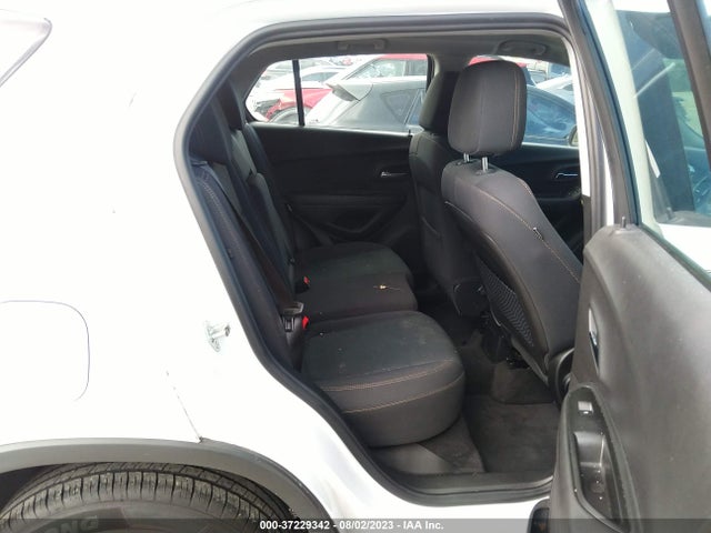 Chevrolet TRAX LS 2019 3GNCJKSB4KL118828 Image 8